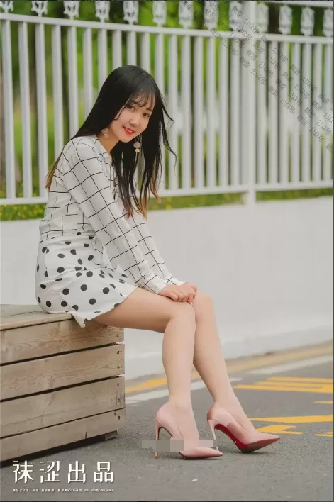 《袜涩》全套摄影图片合集90期80GB[持续更新]